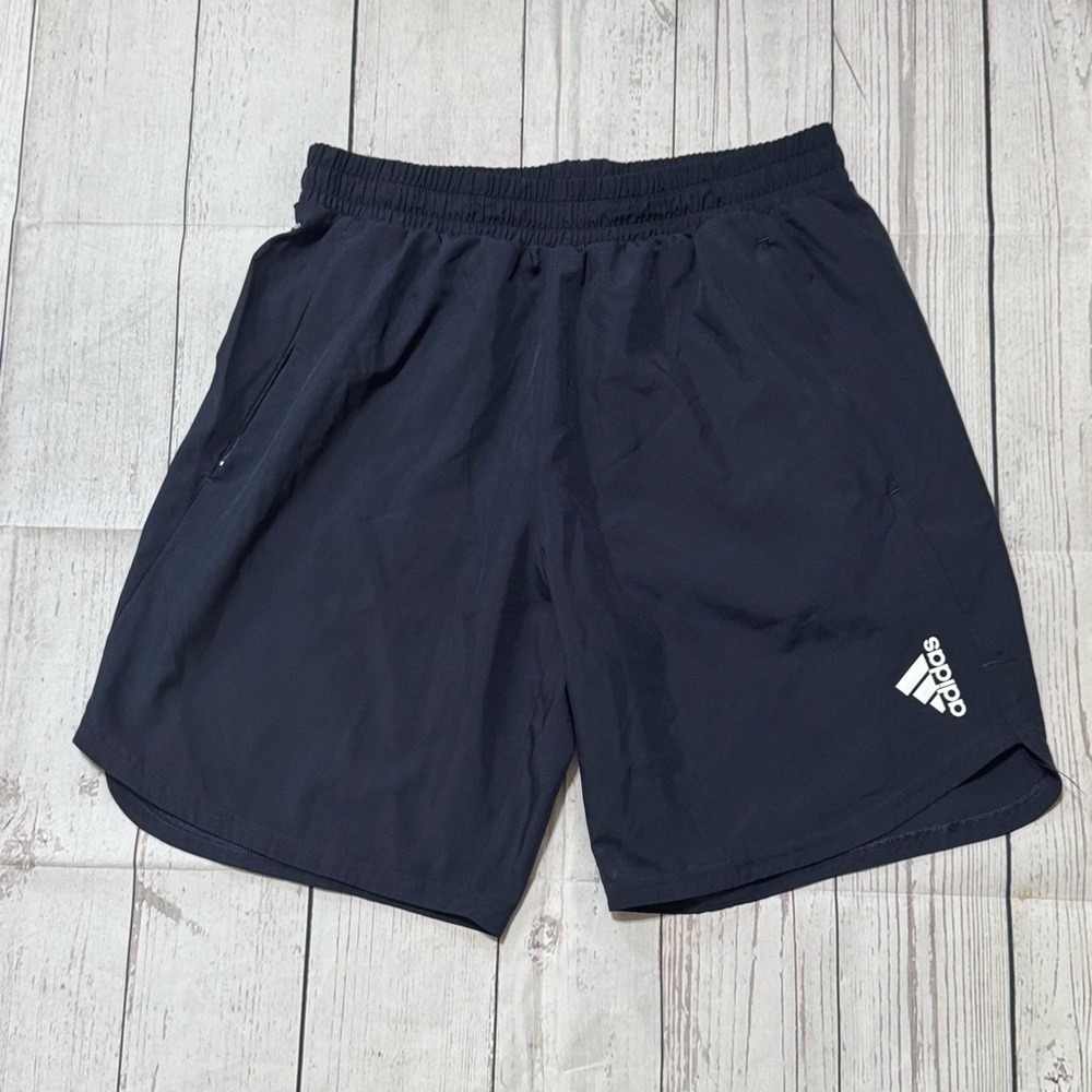 Adidas mens L black pull on elastic waistband zippered pockets athletic shorts